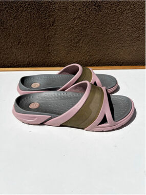 CROCS Slides Womens Size 9 Sandals Croslite Pink Grey Slip On